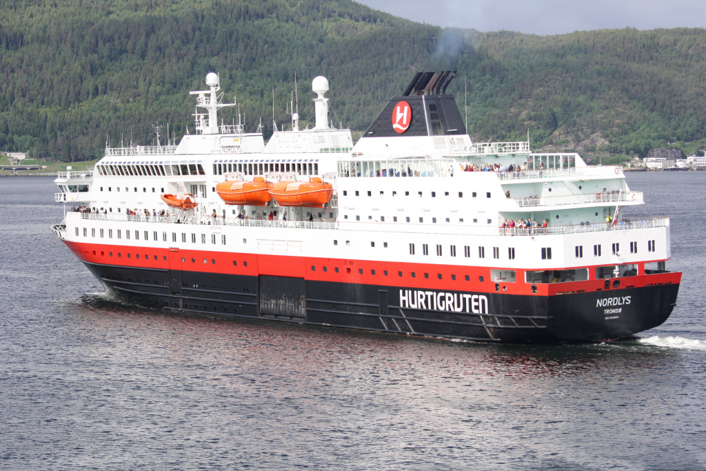 Hurtigruten stopper alle seilinger sør for Bodø