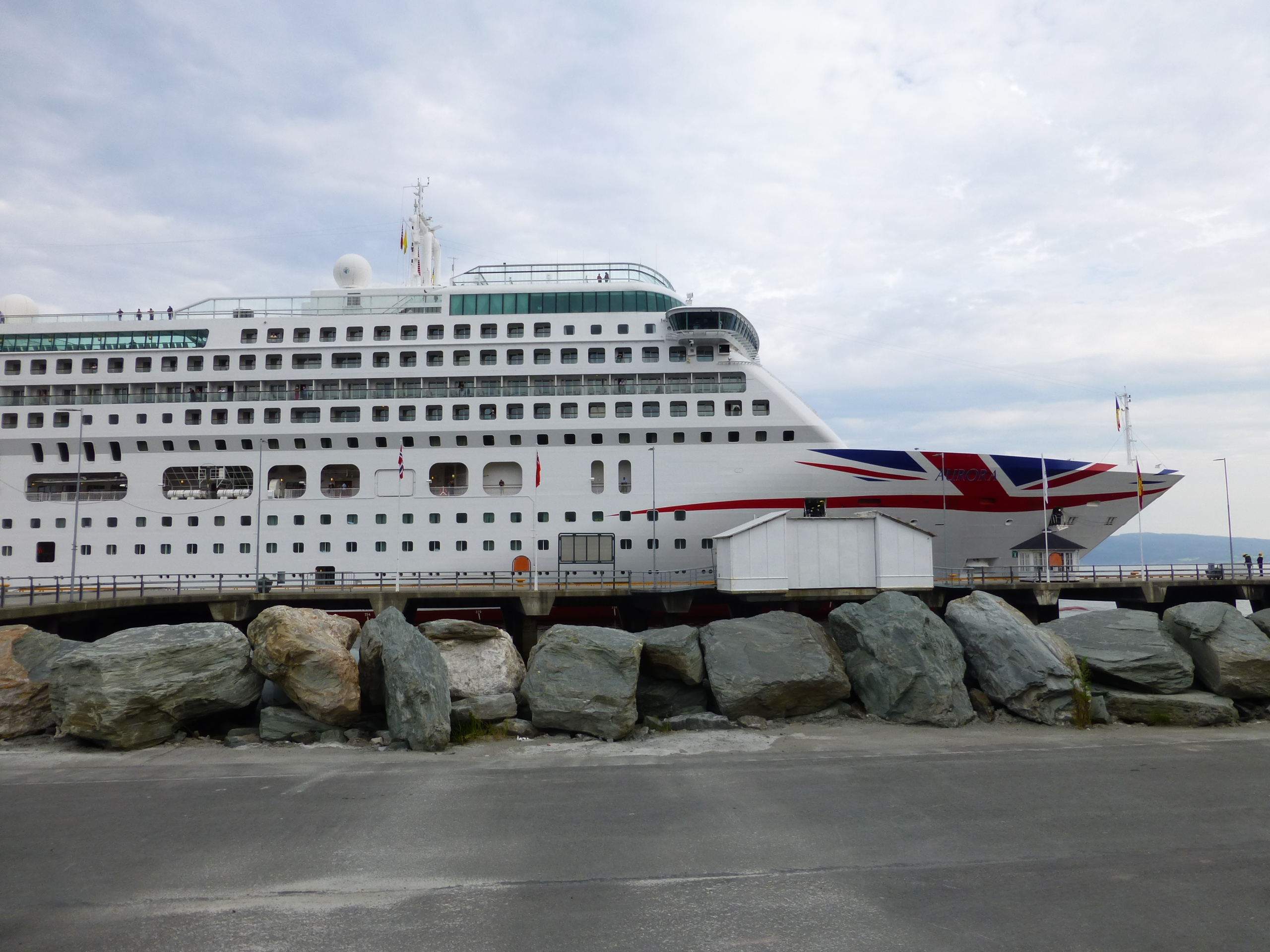 Passasjerer på cruiseskipet «MS Aurora» får ikke gå i land