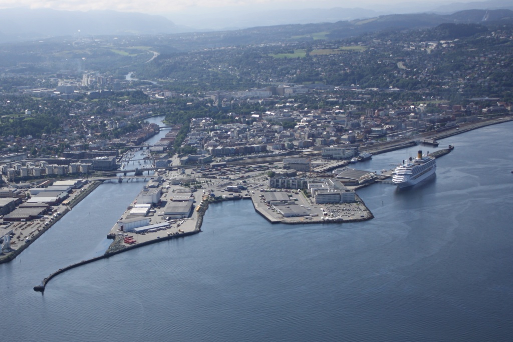 Nærvær av militære fartøy i Trondheim Havn: Cold Response 2022