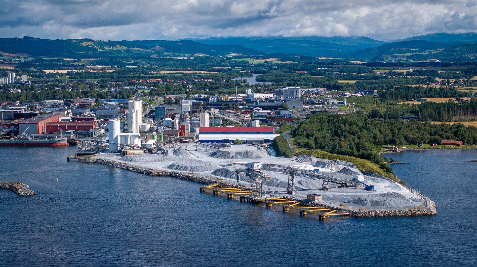 Apply for ISPS access card